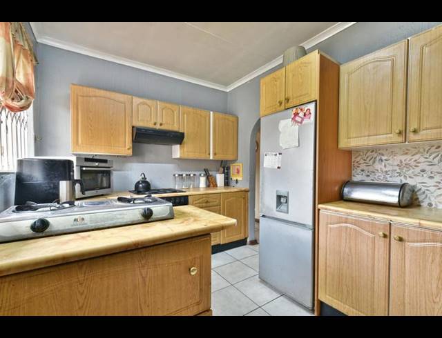 3 BEDROOM HOUSE FOR SALE IN BRACKENDOWNS